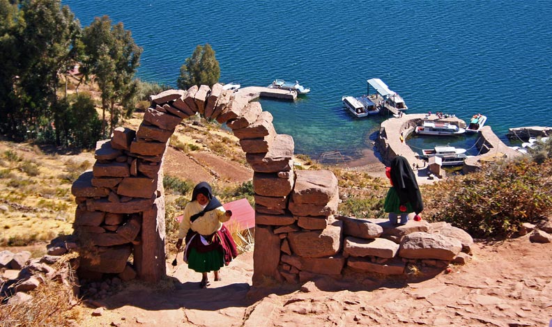 Lake Titicaca tour.